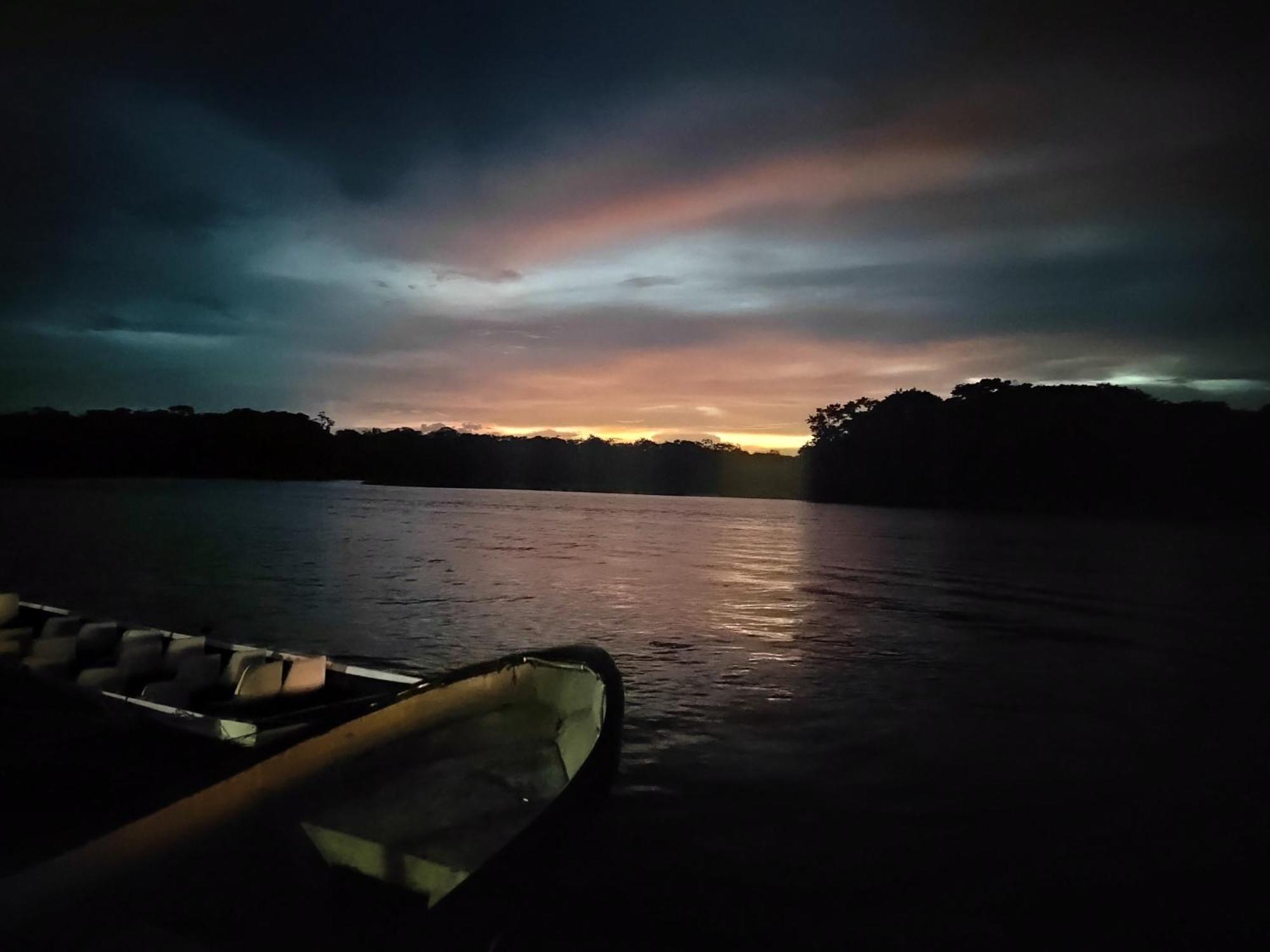 Hospedaje Meryscar Tortuguero Exteriör bild